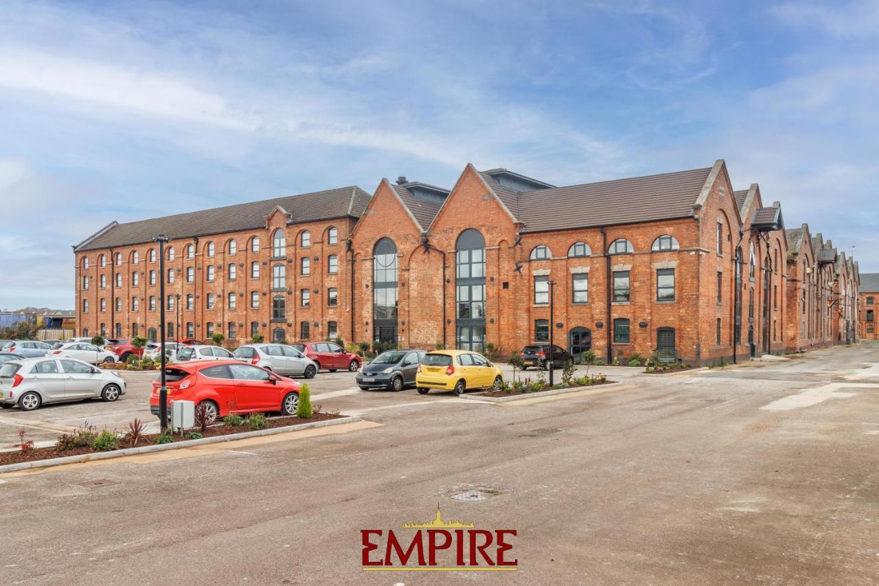 Stylish 2 Bed Apartment Burton On Trent Extérieur photo